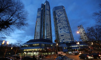 Deutsche Bank’ın varlık yönetimi birimine yanlış bilgi suçlaması