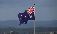 Yeni Zelanda'da korona virüs kısıtlamaları uzatıldı