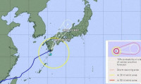 Lupit Japonya'yı vurdu, 235 bin kişi  tahliye ediliyor