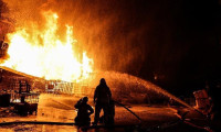 İkitelli'de kimyasal madde üretimi yapan fabrikada yangın
