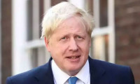 İngiltere Başbakanı Johnson: KOVID-19 risk olmaya devam ediyor
