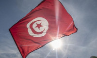 Tunus'taki 5 siyasi parti, anayasanın askıya alınmasına karşı