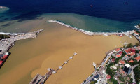 Zonguldak'ta deniz çamur rengine döndü!