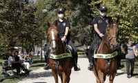 Atlı polislerden Maçka Demokrasi Parkı'nda denetim