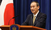 Japonya Başbakanı Suga, özür diledi