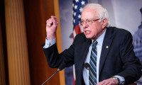 ABD'li Senatör Sanders'tan 'N95 maskesi dağıtılsın' teklifi