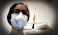 İran yurt dışından Kovid-19 aşısı alımını durdurdu