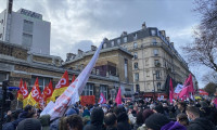 Fransa'da ırkçı siyasetçiye protesto