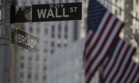 Wall Street devleri personeline 142 milyar dolar harcadı