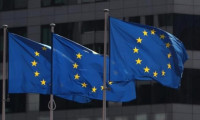 Euro Bölgesi hizmet PMI Omikron endişeleriyle geriledi