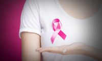 Her 12 kadından biri meme kanserine yakalanıyor