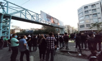Tahran sokakları yeniden karıştı