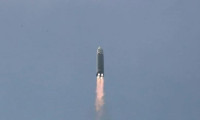 Kuzey Kore iki füze fırlattı, Japon Denizi'ne düştü