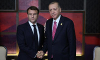 Macron'dan Erdoğan'a övgü: Barış görüşmelerinde çok etkin rol oynuyor