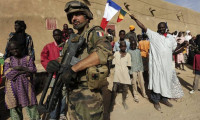 Mali, Fransız destekli faaliyetleri yasakladı