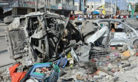 Somali'de Cumhurbaşkanlığı Sarayı yakınında bombalı saldırılar 