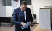 Bosna Hersek'te muhalifler seçimlerin yenilenmesini talep ediyor