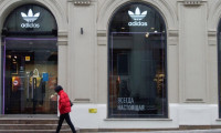 Adidas Rusya pazarından tamamen ayrılabilir