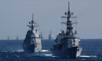Uluslararası donanma, Japonya açıklarında geçit töreni düzenledi