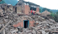 Nepal'de meydana gelen depremde hayatını kaybedenler var