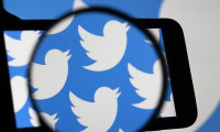 Twitter, Resmi etiketi için şart koştu