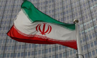 İran'da başörtüsü kuralına uymayan 2 iş yeri mühürlendi