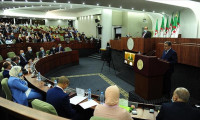 Cezayir Meclisi, tarihinin en büyük bütçesine onay verdi