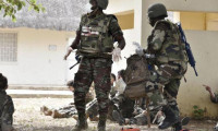 Gambiya’da isyancılar 4 Senegalli askeri öldürdü