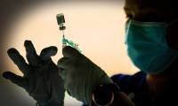 Yeni iddia: Aşılar, HIV virüsünün yeni varyantlarına yol açtı mı?