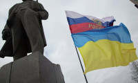 Rus diplomatlar Ukrayna'yı terk ediyor