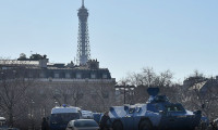 Özgürlük Konvoyunun Paris'e girişini engellemek için sıkı tedbirler alındı