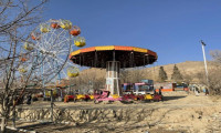 Taliban mensuplarının silahla eğlence parklarına girmesi yasaklandı