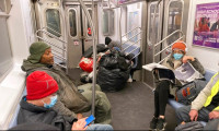 New York'ta evsizler metro vagonlarında uyuyamayacak