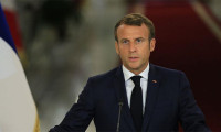 Macron: Rusya acilen buna bir son vermeli