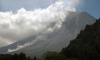 Merapi Yanardağı'ndaki patlamalar sonrası tahliyeler başladı