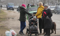 Ukrayna'da evlerinden edilenler için maddi yardım