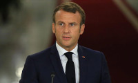 Macron: Putin'i siyasi ve ahlaki olarak alay ediyor
