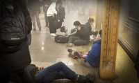 New York metrosunda saldırı: Çok sayıda yaralı var!