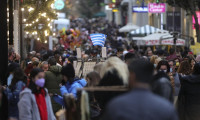 Yunanistan'da korona kısıtlamaları gevşetiliyor