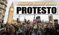 Johnson'ın düzensiz göçmenler için Ruanda planına protesto