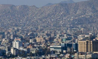 Afganistan'da direkler bombalandı:10 vilayette elektrikler kesildi