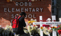 Teksas Valisinden okul saldırısıyla ilgili polise eleştiri