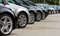 Nisan'da otomobil ve hafif ticari araç pazarı daraldı