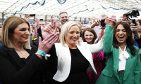 Kuzey İrlanda'daki seçimleri, Sinn Fein kazandı