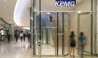 KPMG maaşlarına bir gecede 4 bin sterlin zam