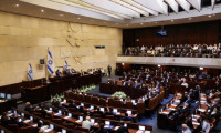 İsrail'de Meclisin feshi tasarısı birinci oturumda onaylandı