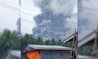 Filipinler'de volkanik alarm! Bulusan yanardağının güçlü patlaması!