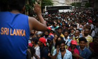 Sri Lanka'da ekonomik kriz: Yurt dışına çıkışı engellendi!
