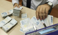 Bankacılık sektörü kredi hacmi 327 milyar lira oldu