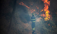 İtalya-Slovenya sınırında orman yangı: 25 aile yerinden oldu